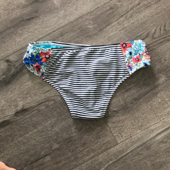 Arizona bathing suit bottoms - Picture 3 of 4